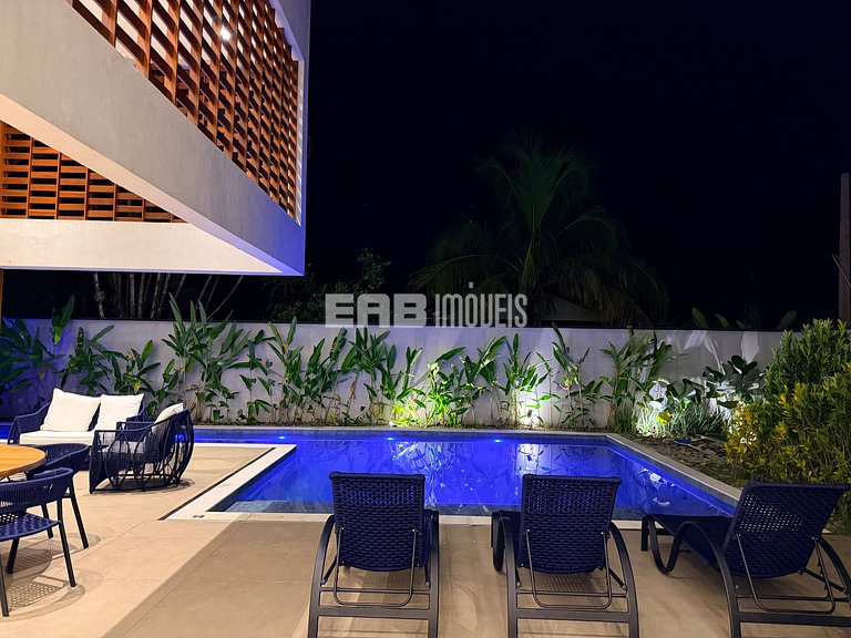 Casa na praia de Itamambuca, com 6 suítes, sauna e piscina