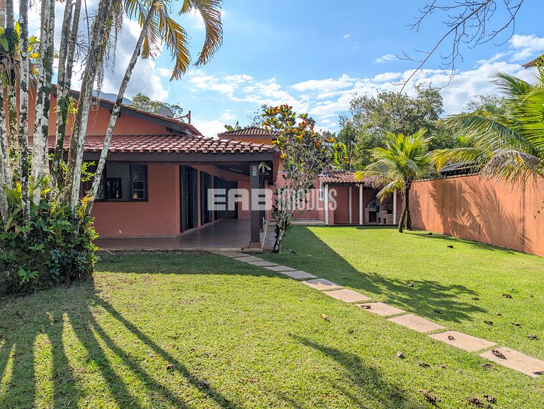 Casa com 5 dormitórios a 150m do mar