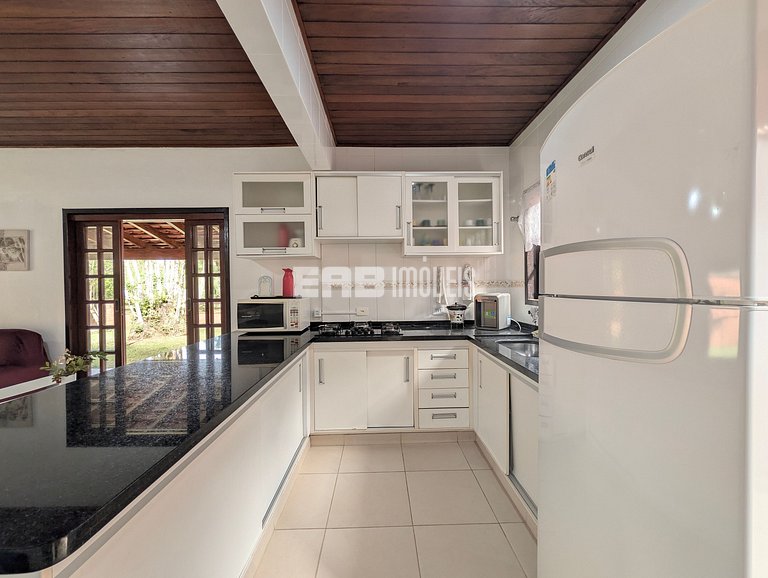 Casa com 5 dormitórios a 150m do mar