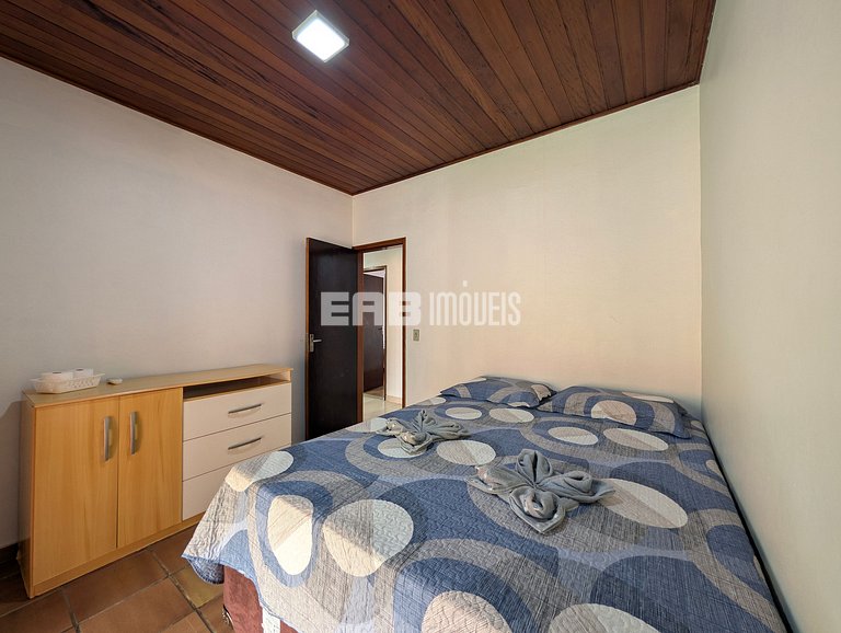 Casa com 5 dormitórios a 150m do mar
