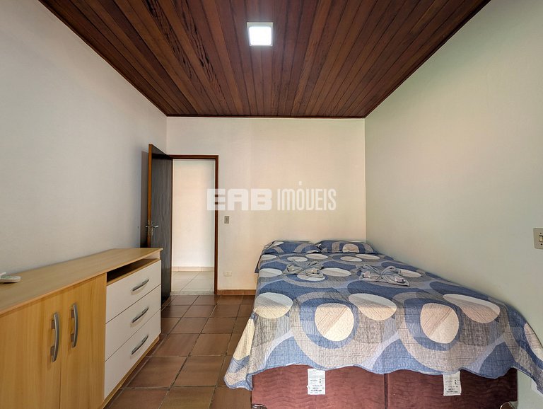 Casa com 5 dormitórios a 150m do mar