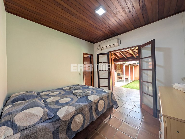Casa com 5 dormitórios a 150m do mar