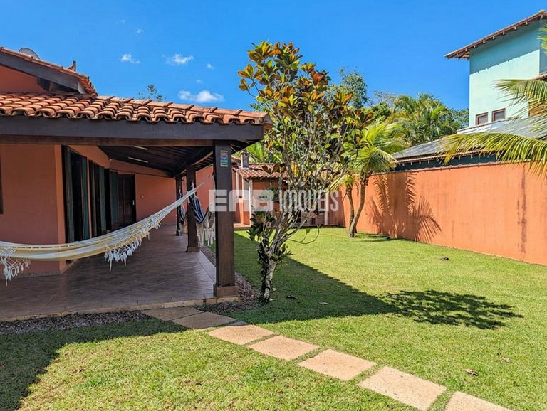 Casa com 5 dormitórios a 150m do mar