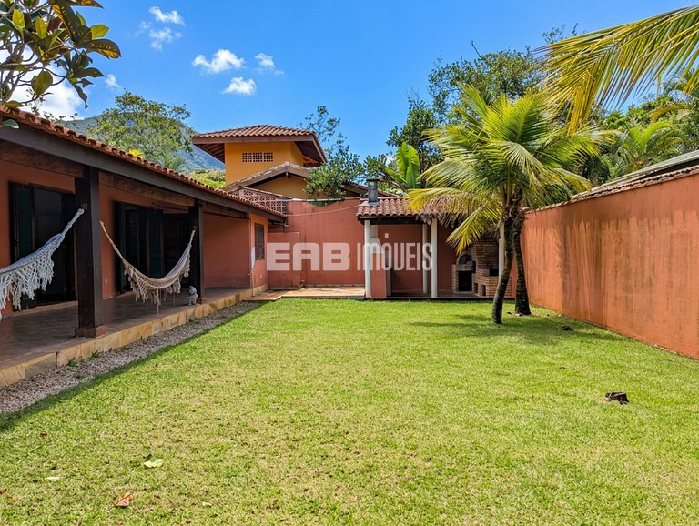 Casa com 5 dormitórios a 150m do mar