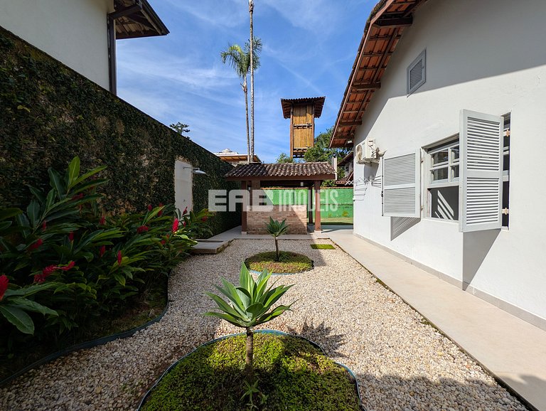 Casa para 10 pessoas na praia de Itamambuca