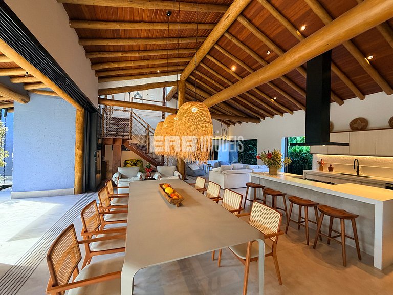Casa com piscina, redário e espaço gourmet