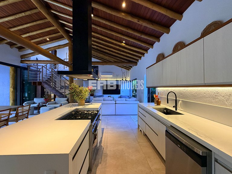 Casa com piscina, redário e espaço gourmet