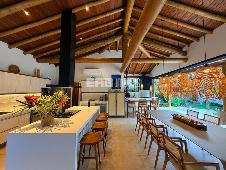 Casa com piscina, redário e espaço gourmet
