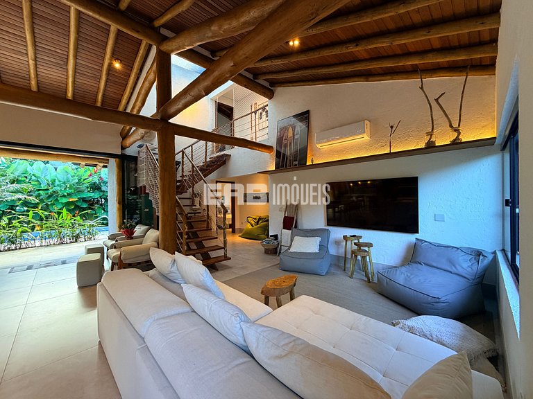 Casa com piscina, redário e espaço gourmet