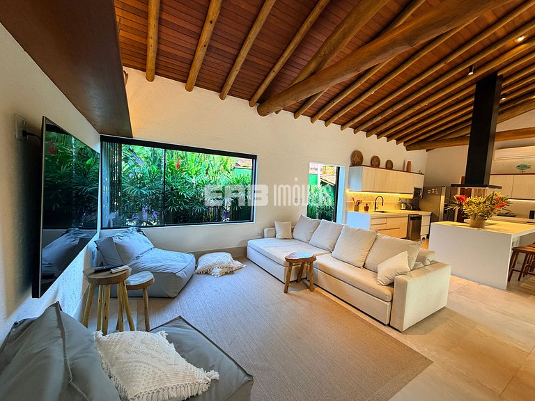 Casa com piscina, redário e espaço gourmet