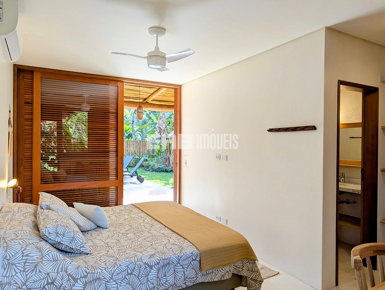 Casa moderna com 4 suítes e piscina em Itamambuca