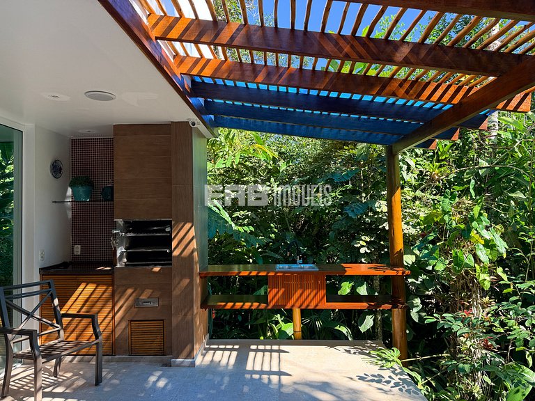 Casa de alto padrão no Prumirim