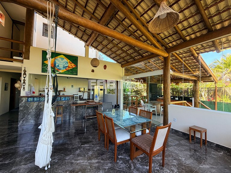 Casa com 3 suites em Itamambuca