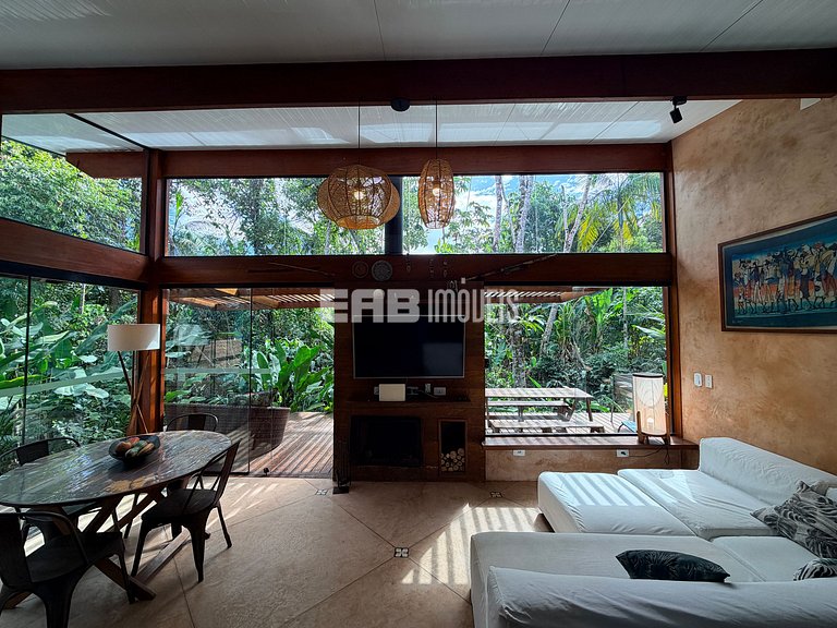 Casa com 3 suítes na Praia de Itamambuca