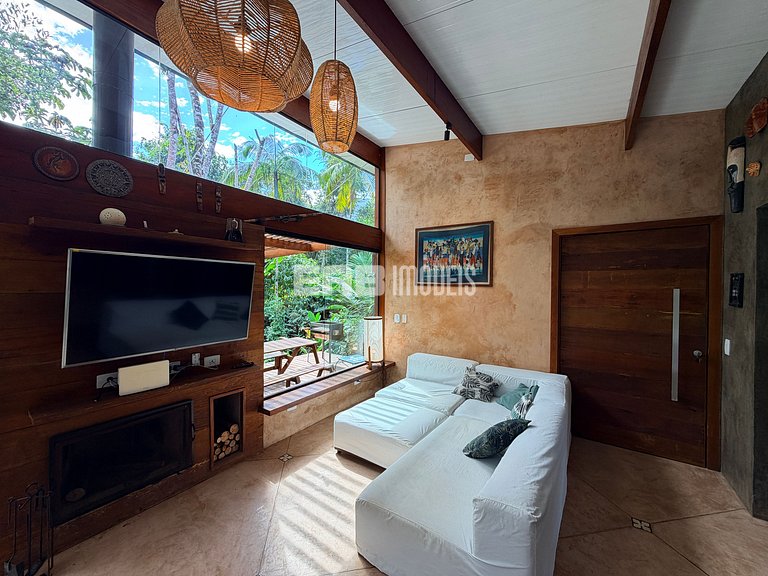 Casa com 3 suítes na Praia de Itamambuca