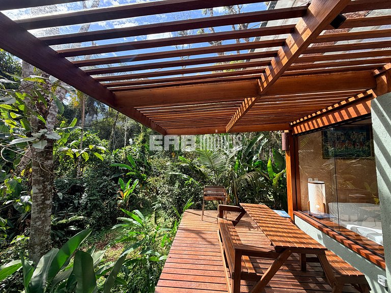 Casa com 3 suítes na Praia de Itamambuca