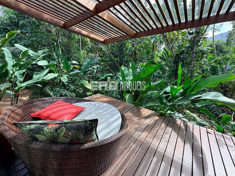 Casa com 3 suítes na Praia de Itamambuca