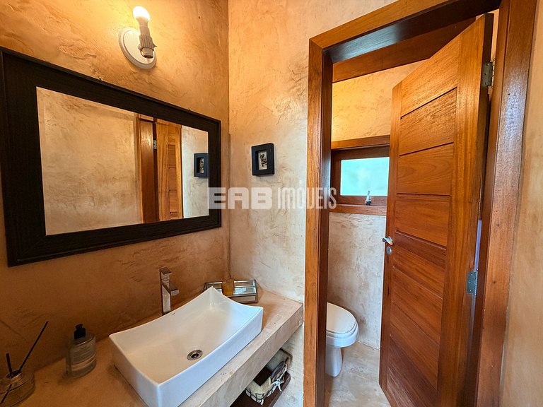 Casa com 3 suítes na Praia de Itamambuca