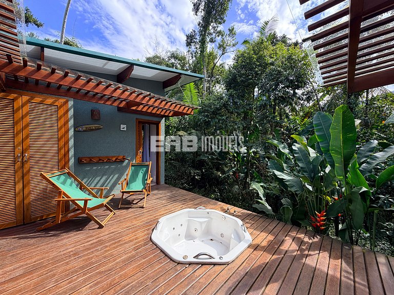 Casa com 3 suítes na Praia de Itamambuca