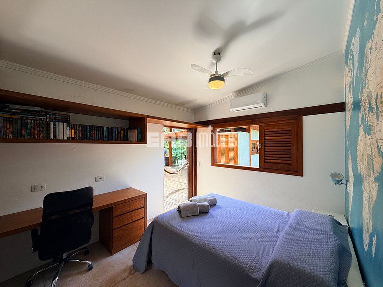 Casa com 3 suítes na Praia de Itamambuca