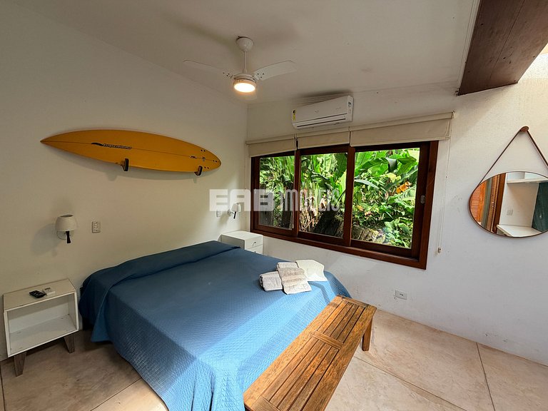 Casa com 3 suítes na Praia de Itamambuca