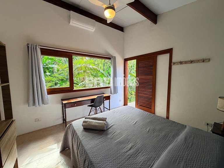 Casa com 3 suítes na Praia de Itamambuca