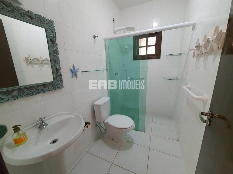 Casa com 3 dormitórios e ar em Itamambuca