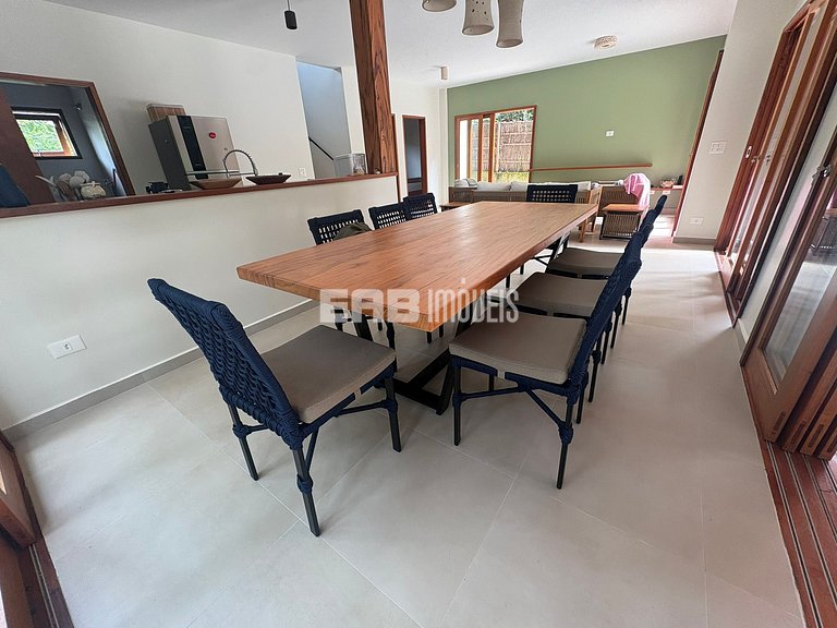 Casa com 4 dormitórios e piscina na praia do Félix