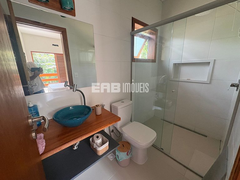 Casa com 4 dormitórios e piscina na praia do Félix