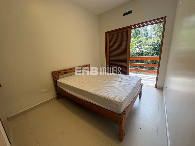 Casa com 4 dormitórios e piscina na praia do Félix