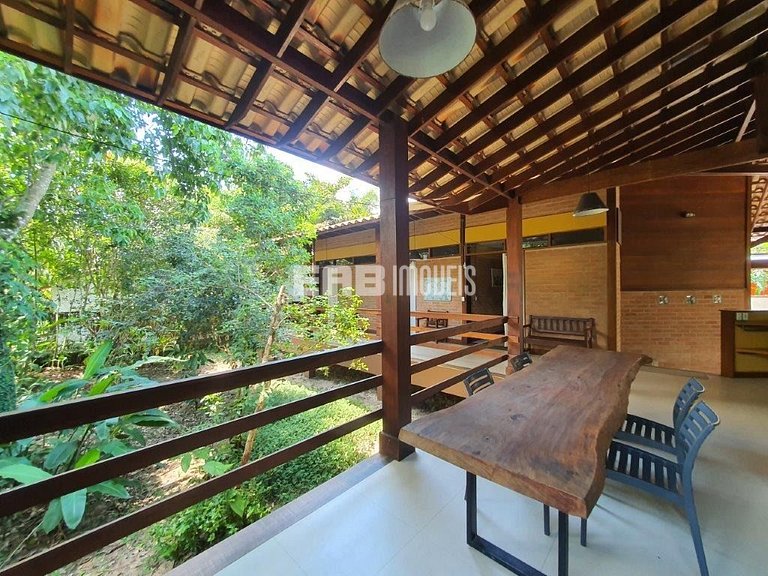Casa para até 6 pessoas na praia de Itamambuca