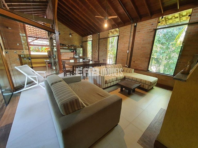 Casa para até 6 pessoas na praia de Itamambuca