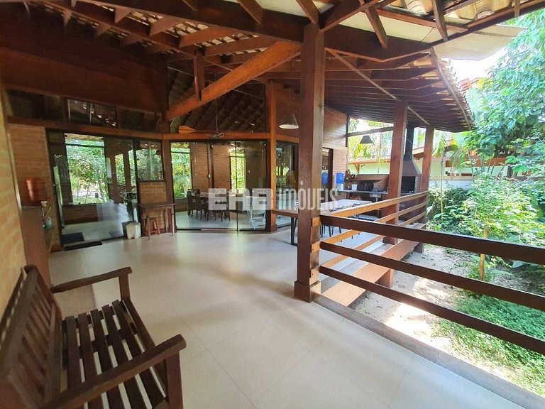Casa para até 6 pessoas na praia de Itamambuca