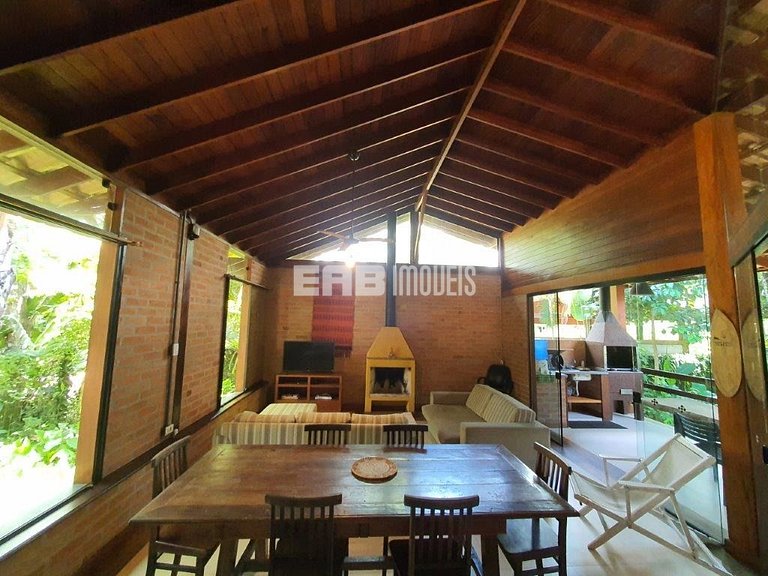 Casa para até 6 pessoas na praia de Itamambuca
