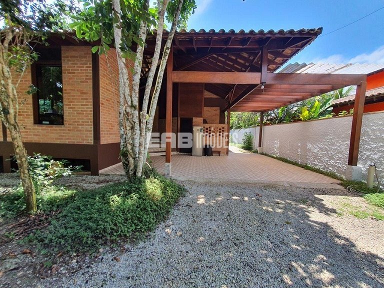 Casa para até 6 pessoas na praia de Itamambuca