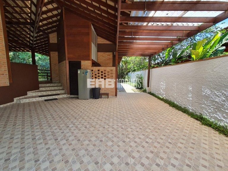 Casa para até 6 pessoas na praia de Itamambuca