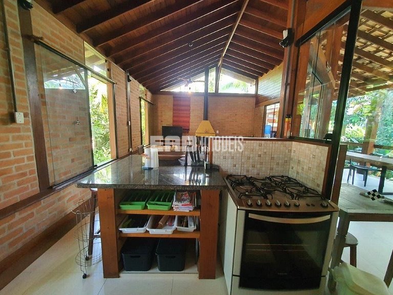Casa para até 6 pessoas na praia de Itamambuca