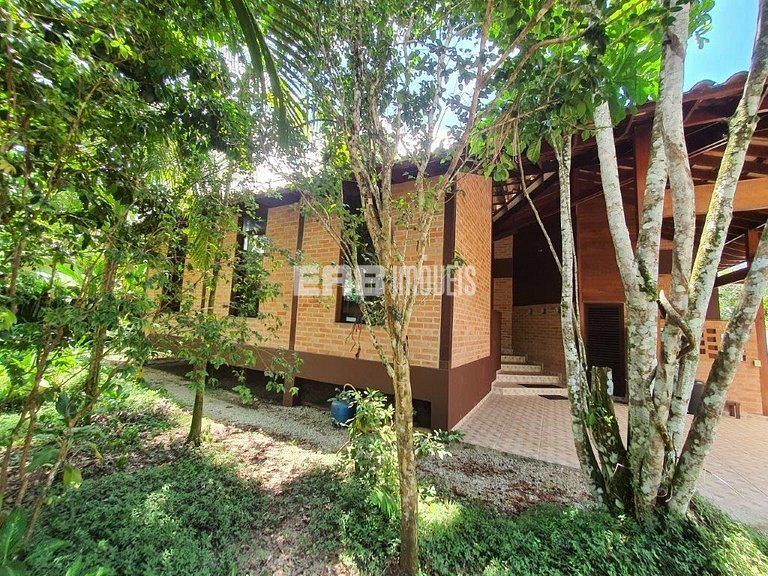 Casa para até 6 pessoas na praia de Itamambuca