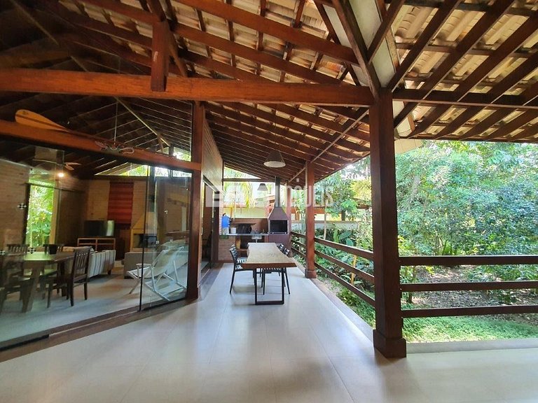 Casa para até 6 pessoas na praia de Itamambuca