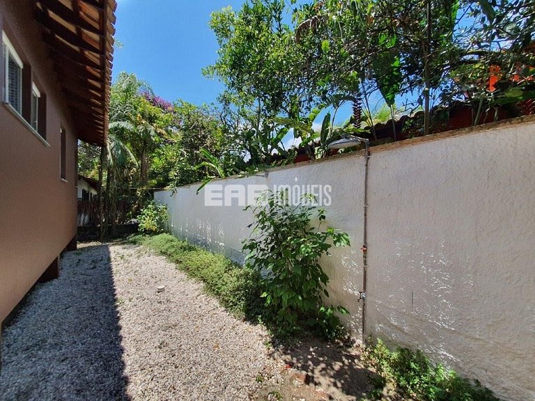 Casa para até 6 pessoas na praia de Itamambuca