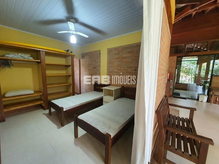 Casa para até 6 pessoas na praia de Itamambuca