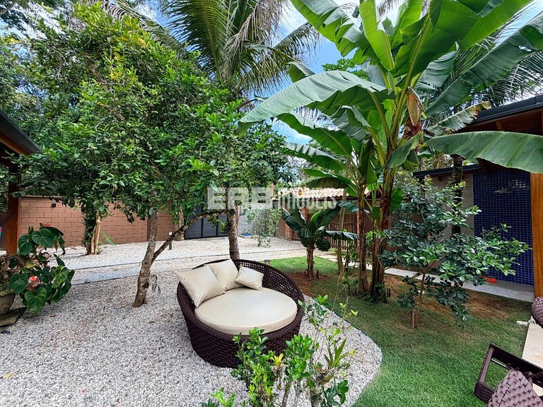 Casa com 3 suítes e piscina para temporada em Itamambuca