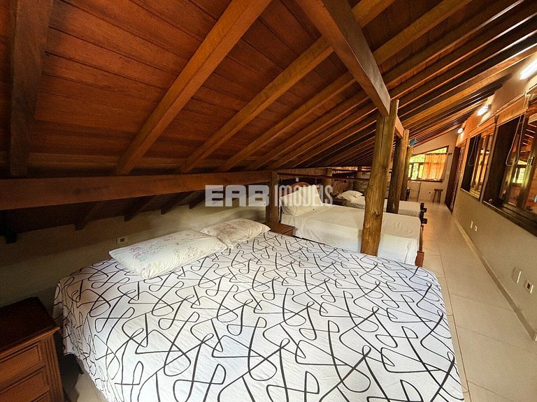 Casa com 3 suítes e piscina para temporada em Itamambuca